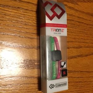 Trion Z dual magnetic bracelet red & green small